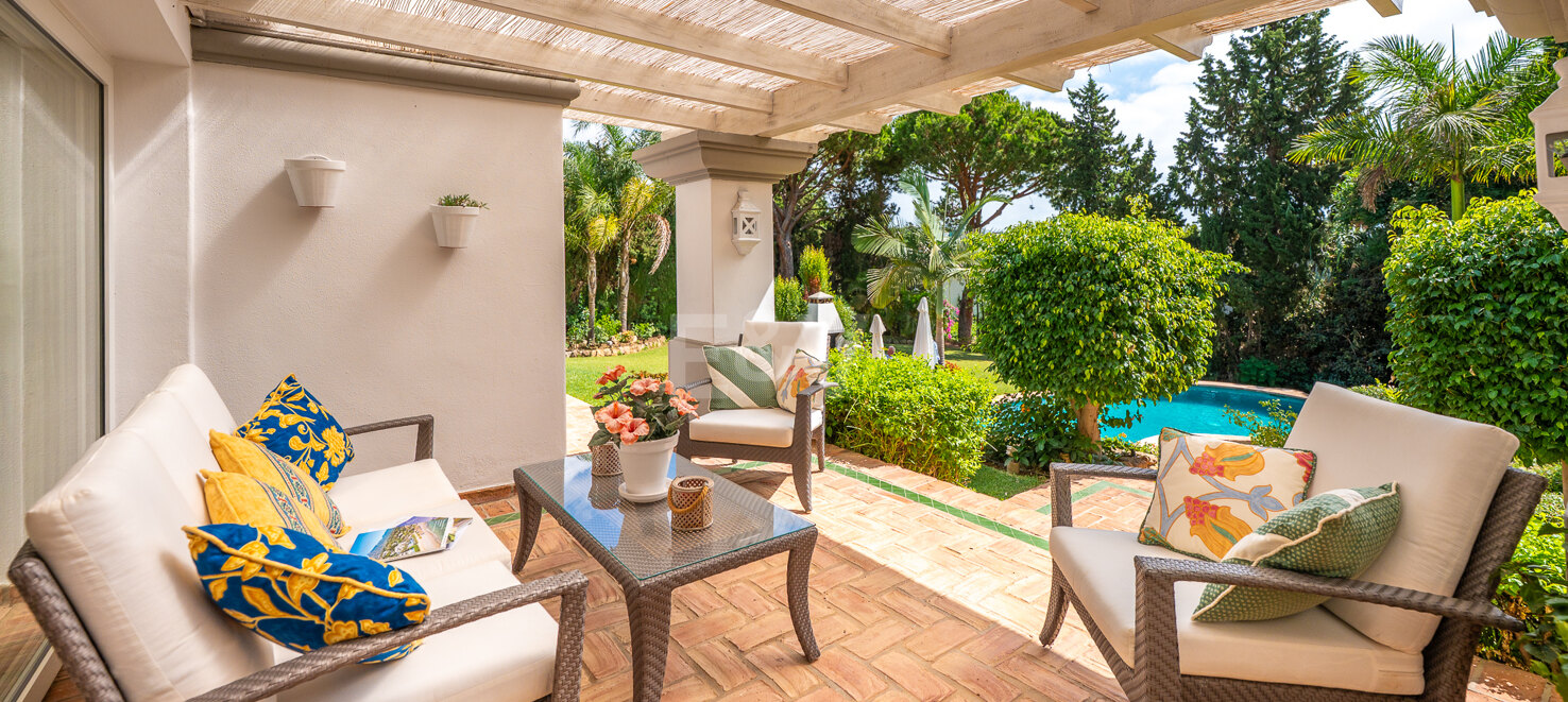 Andalusian Villa with Lush Gardens