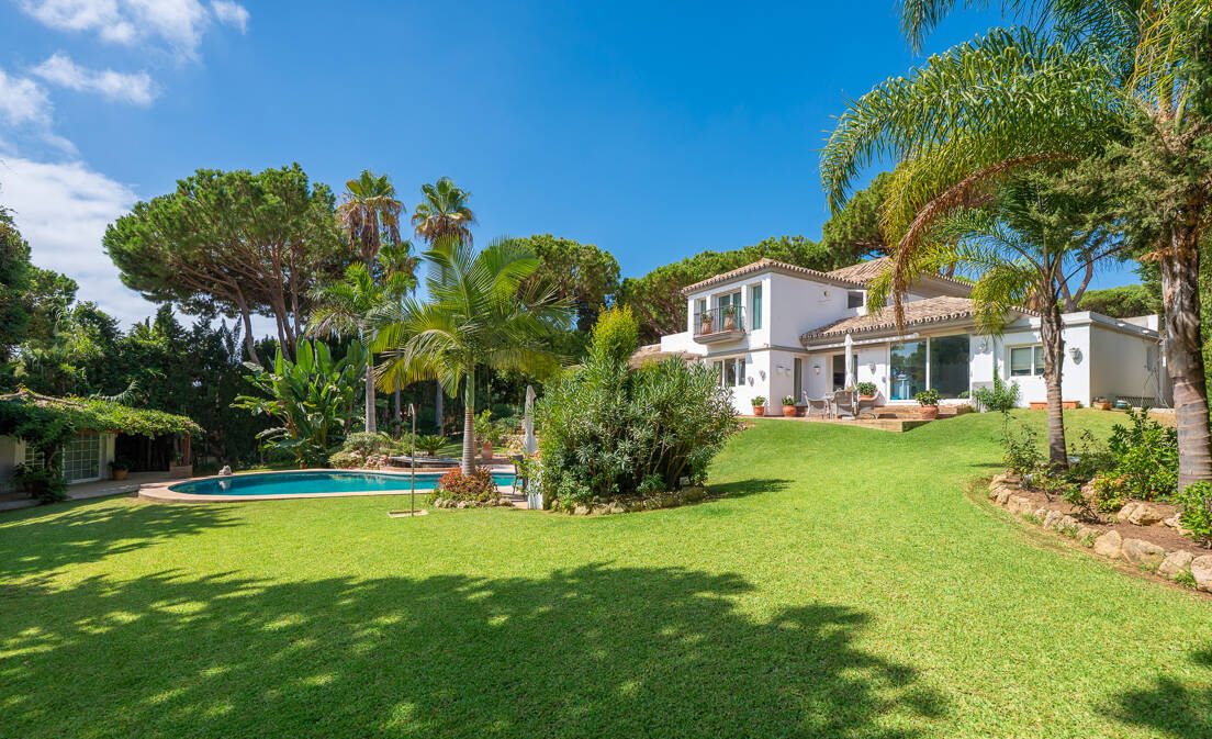 Andalusian Villa with Lush Gardens