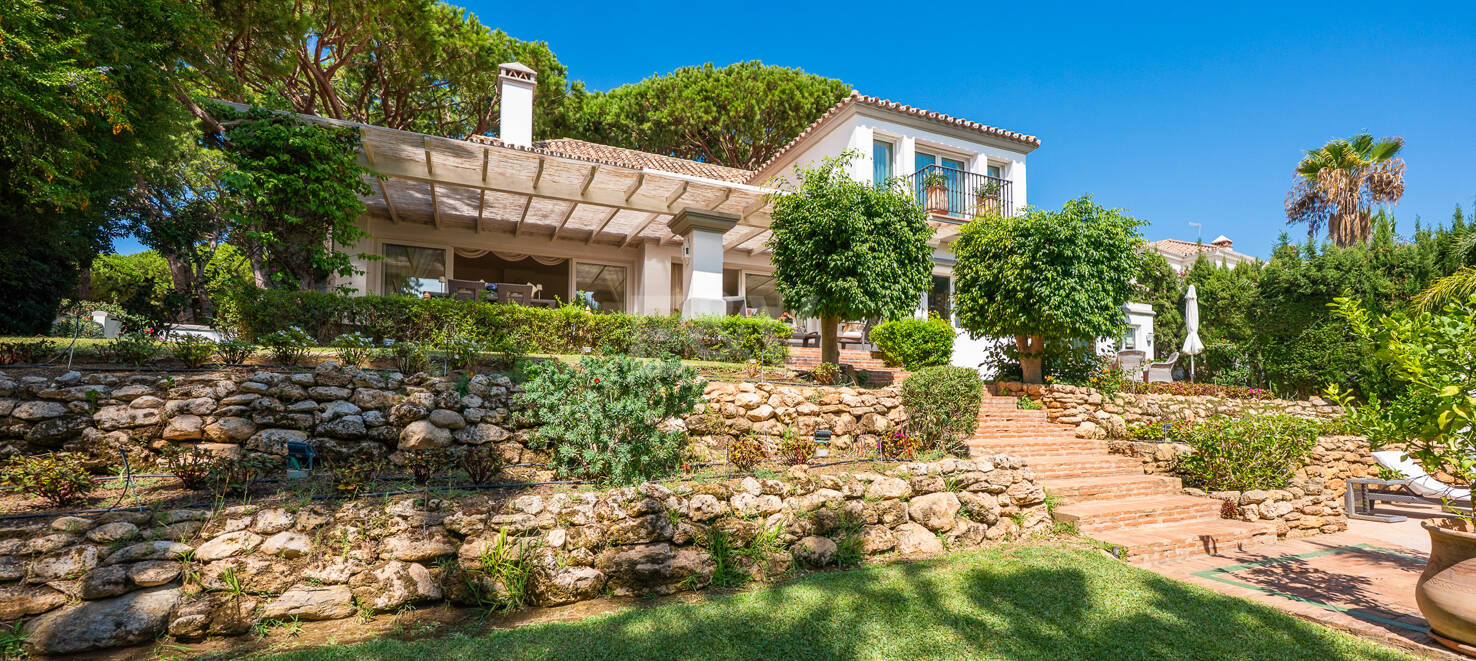 Andalusian Villa with Lush Gardens