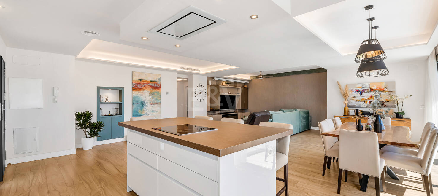 Contemporary One-Level Twin Villa in Marbella