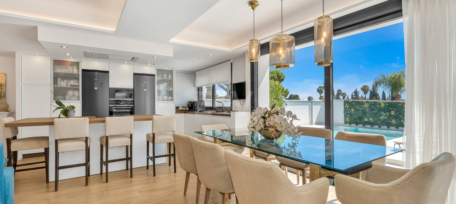 Contemporary One-Level Twin Villa in Marbella