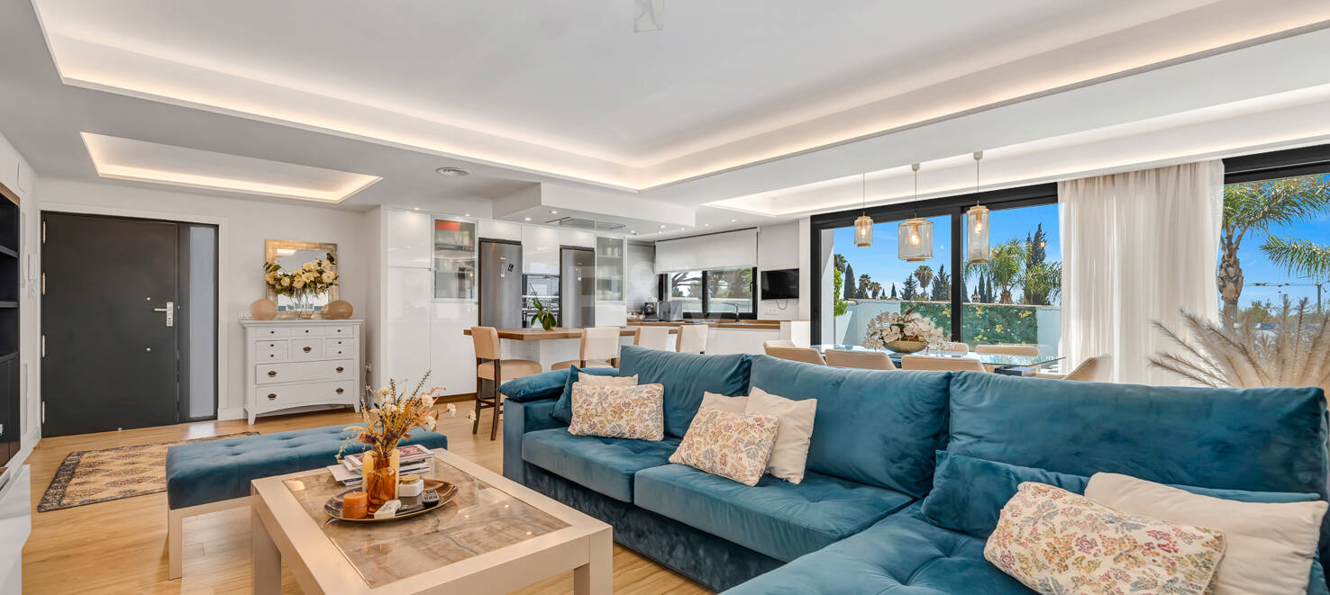 Contemporary One-Level Twin Villa in Marbella