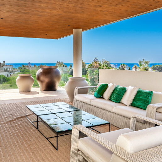 Elegante residencia de 3 dormitorios en la prestigiosa Milla de Oro de Marbella