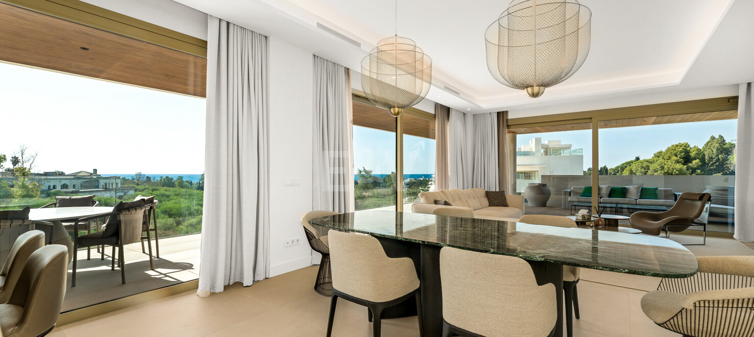 Elegante residencia de 3 dormitorios en la prestigiosa Milla de Oro de Marbella