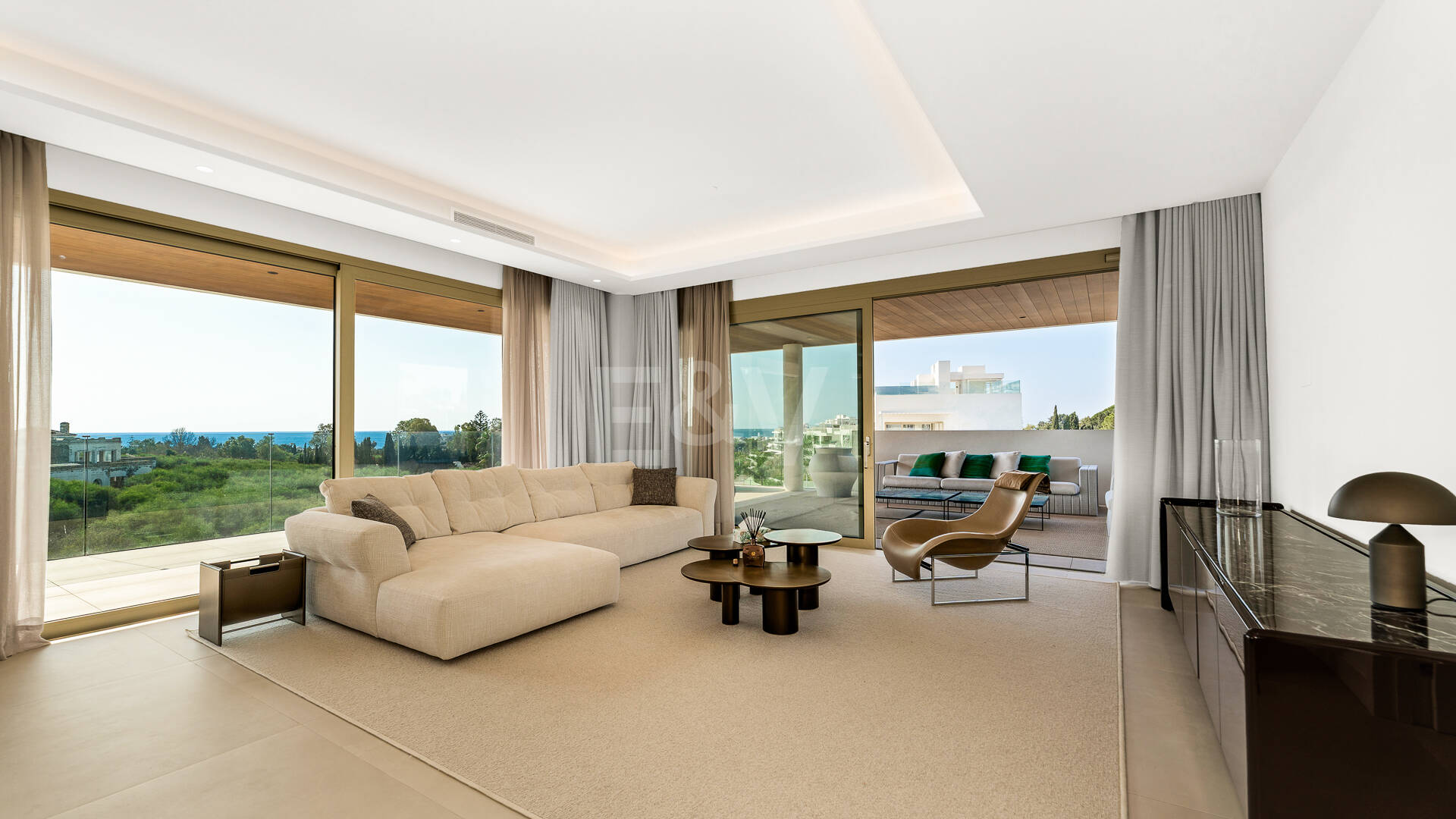 Elegant kustliv i Marbellas prestigefyllda gyllene mil