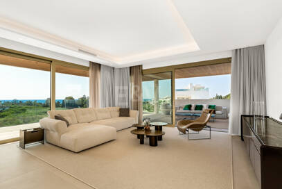 Elegant kustliv i Marbellas prestigefyllda gyllene mil