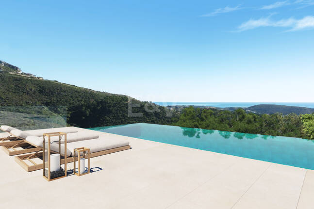 Chic Hillside Residence med panoramautsikt över havet