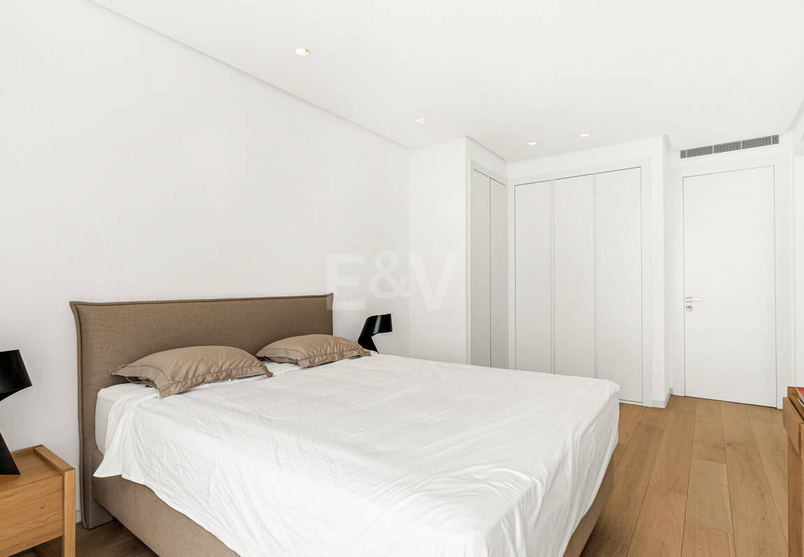 Sällsynta möjligheter: Bästa 3-rumslägenhet i Palo Alto