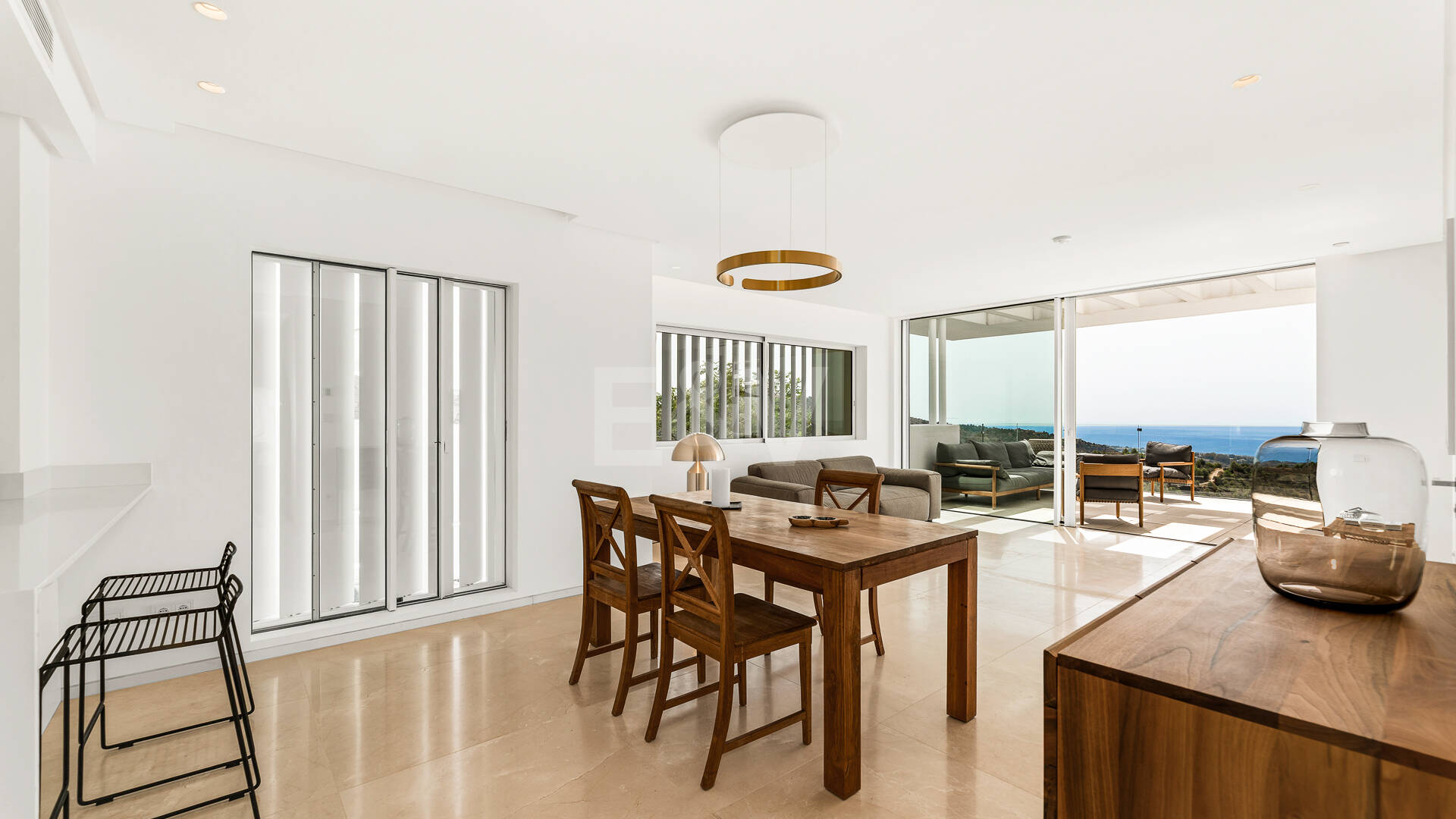 Sällsynta möjligheter: Bästa 3-rumslägenhet i Palo Alto