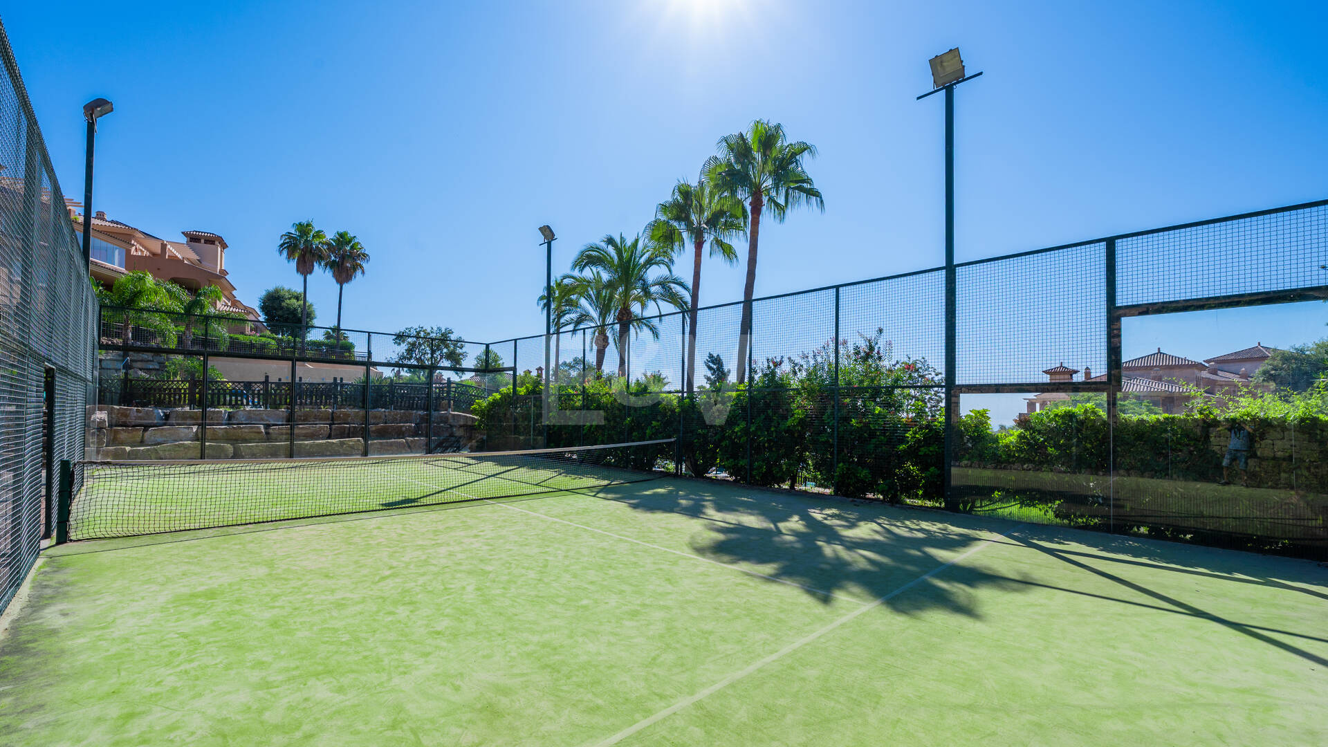 Two-bedroom apartment available for long-term rental in La Mairena