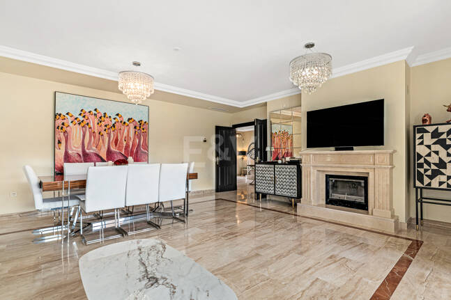 Elegancki Frontline Golf Villa z wyjątkowymi widokami na Golf Course w pierwszej lokalizacji