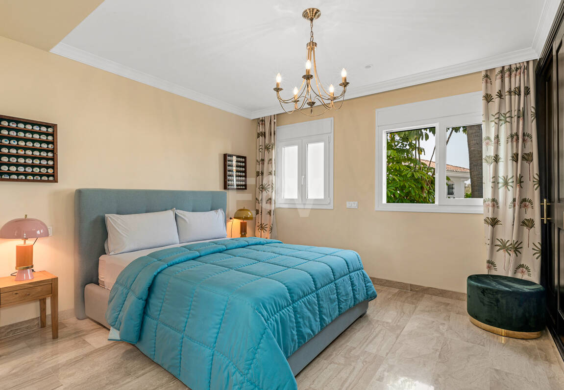 Elegancki Frontline Golf Villa z wyjątkowymi widokami na Golf Course w pierwszej lokalizacji