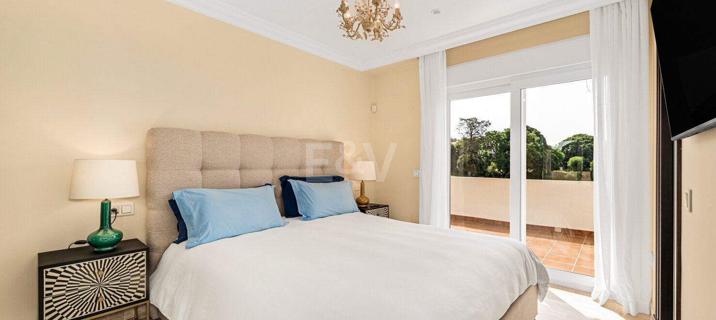 Elegant Villa with Frontline Golf Views in Guadalmina