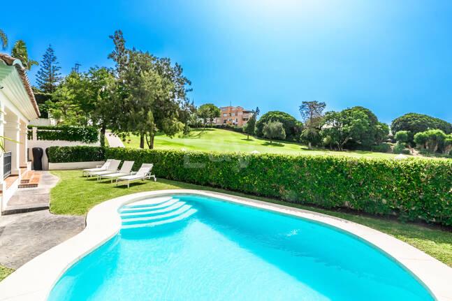 Elegancki Frontline Golf Villa z wyjątkowymi widokami na Golf Course w pierwszej lokalizacji