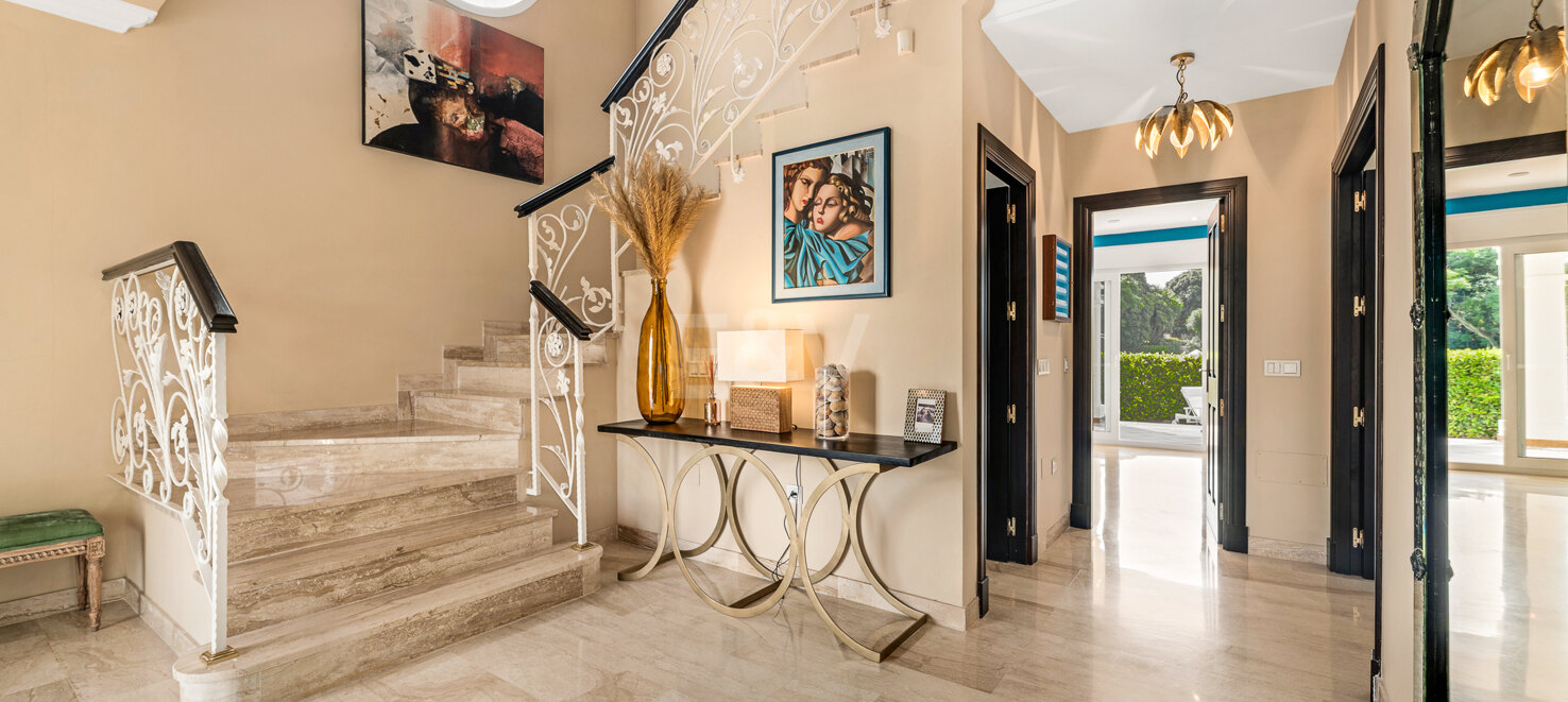 Elegant Villa with Frontline Golf Views in Guadalmina