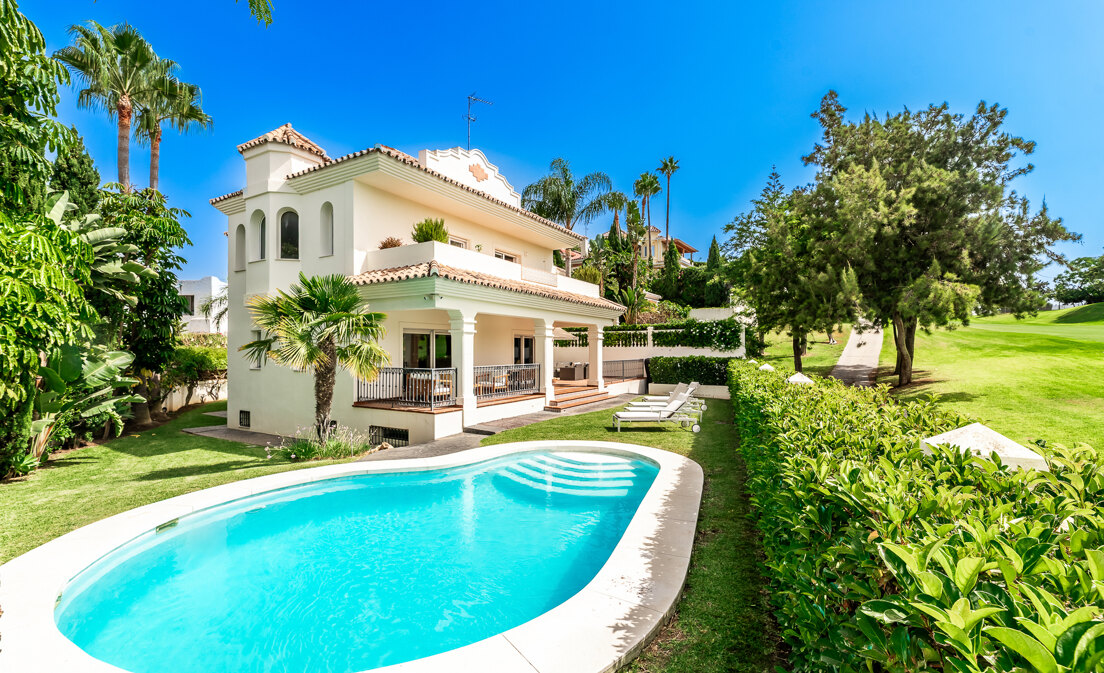 Elegant Villa with Frontline Golf Views in Guadalmina