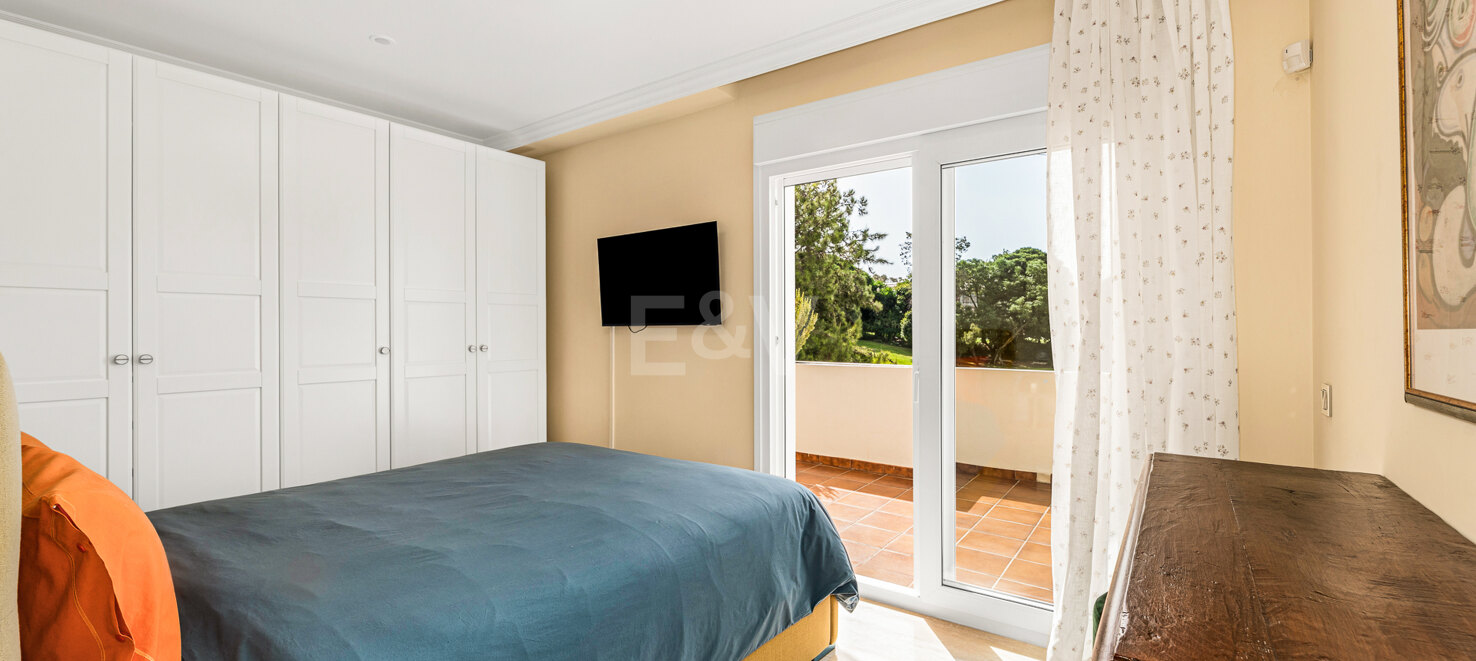 Elegant Villa with Frontline Golf Views in Guadalmina