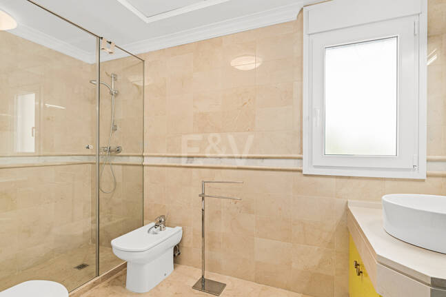 Elegancki Frontline Golf Villa z wyjątkowymi widokami na Golf Course w pierwszej lokalizacji