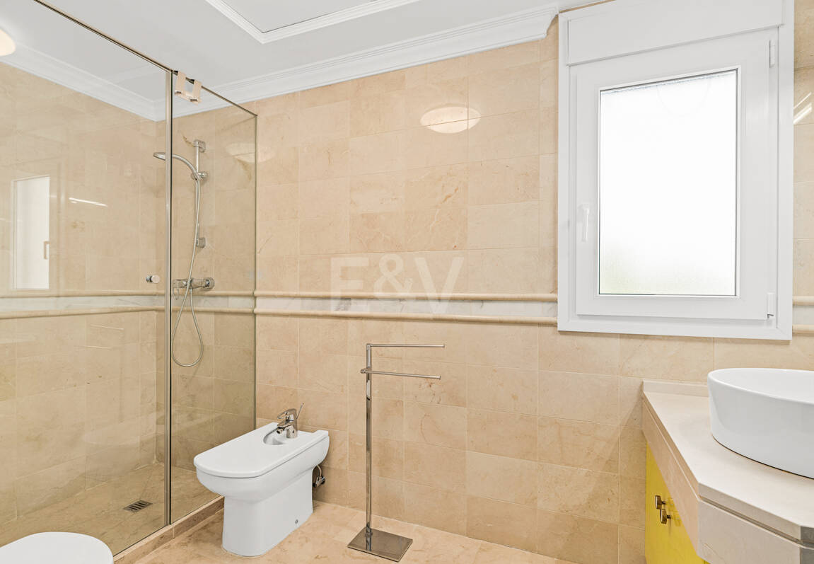 Elegancki Frontline Golf Villa z wyjątkowymi widokami na Golf Course w pierwszej lokalizacji