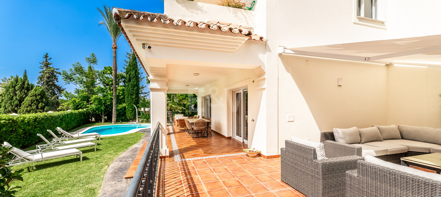 Elegant Villa with Frontline Golf Views in Guadalmina