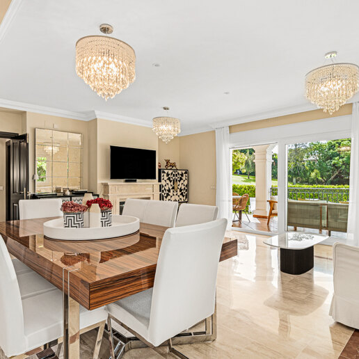Elegant Villa with Frontline Golf Views in Guadalmina