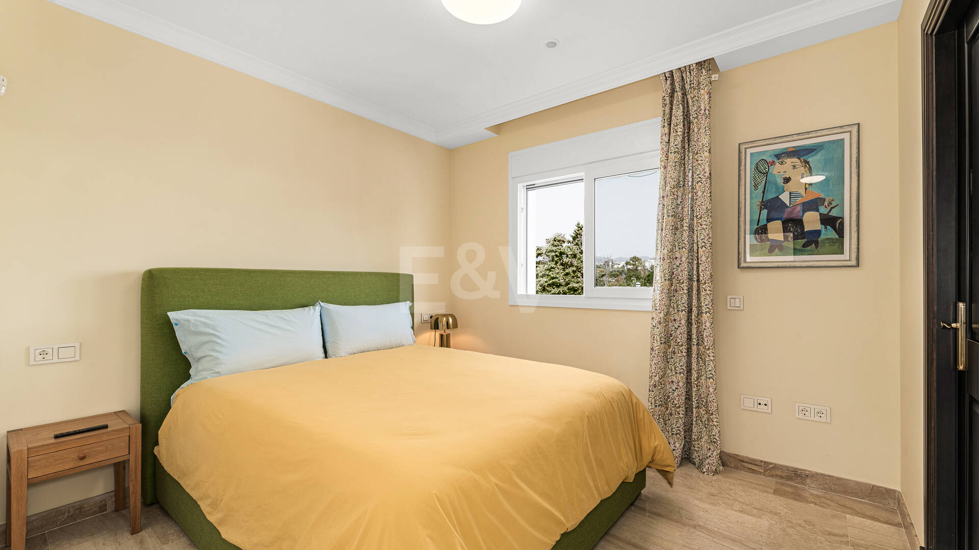 Elegante Golfvilla in Erster Reihe mit Außergewöhnlichem Blick auf den Golfplatz in Toplage