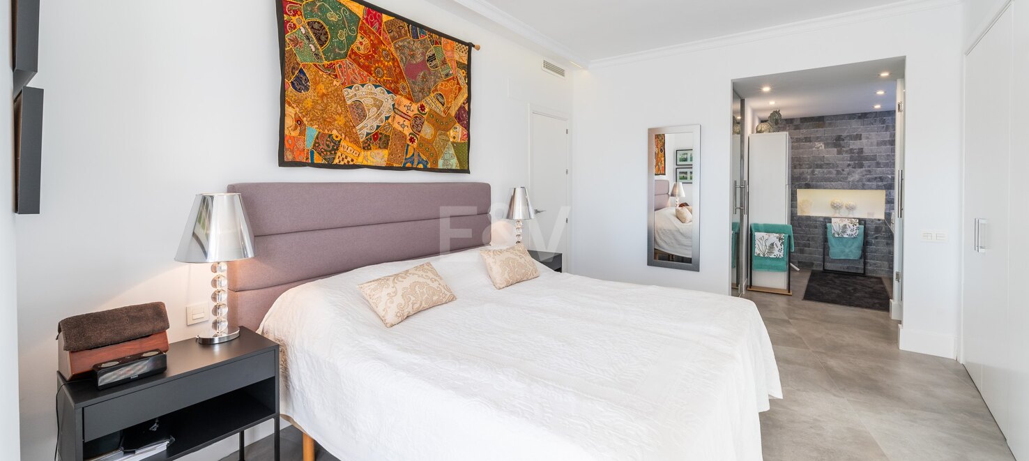 Precioso apartamento con impresionantes vistas al mar en Jardines Colgantes
