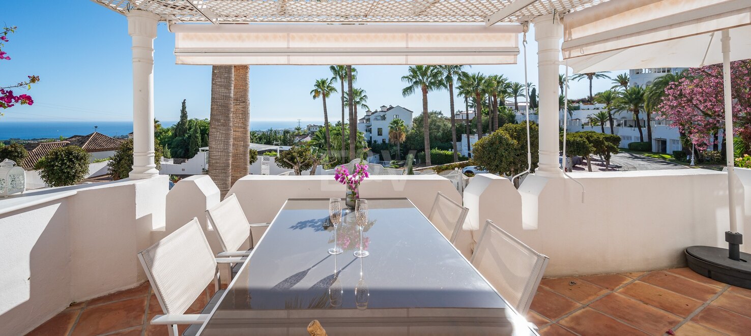 Precioso apartamento con impresionantes vistas al mar en Jardines Colgantes