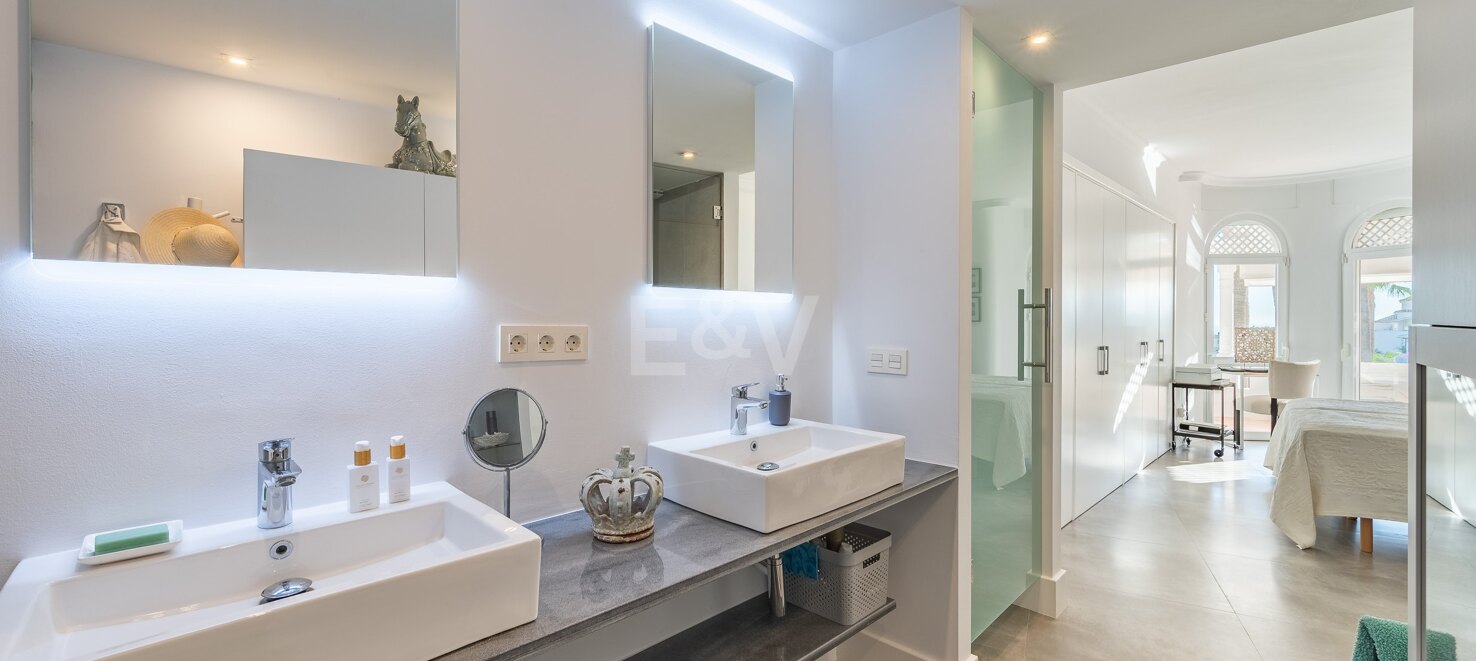 Precioso apartamento con impresionantes vistas al mar en Jardines Colgantes