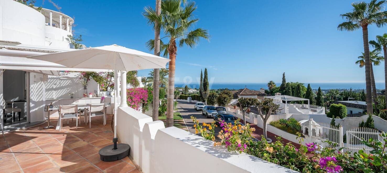 Precioso apartamento con piscina privada e impresionantes vistas al mar