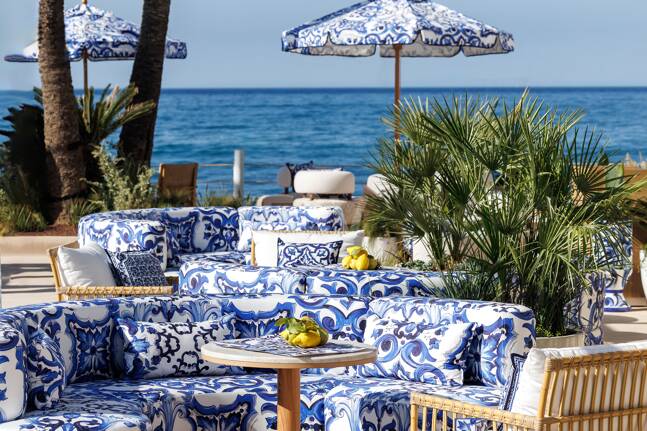 Frontline Beach State-of-the-Art Masterpiece