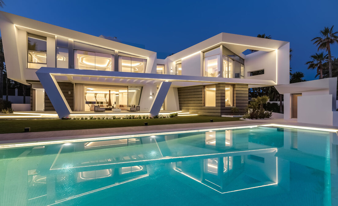 Front Line Los Monteros Beach State of the Art Masterpiece