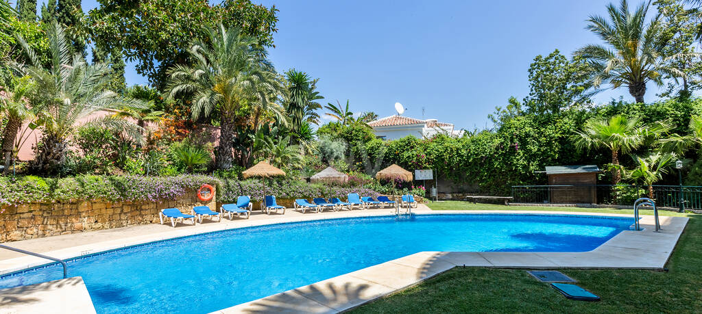 Magnífico ático dúplex con vistas panorámicas al mar y al campo de golf