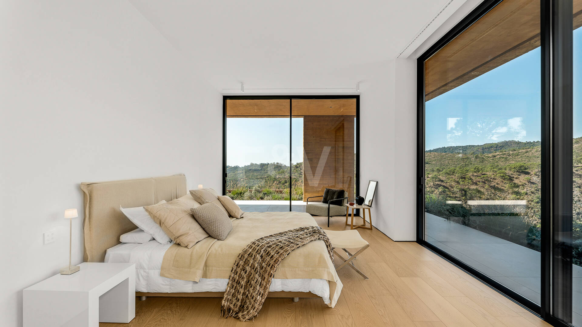 Arkitektur mästerverk med Cutting-Edge Technology, Total Integritet och Panoramautsikt