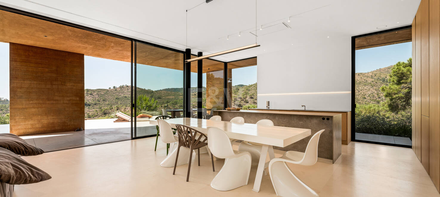 Architectural Masterpiece with Cutting-Edge Technology, Total Privacy and Panoramic Views