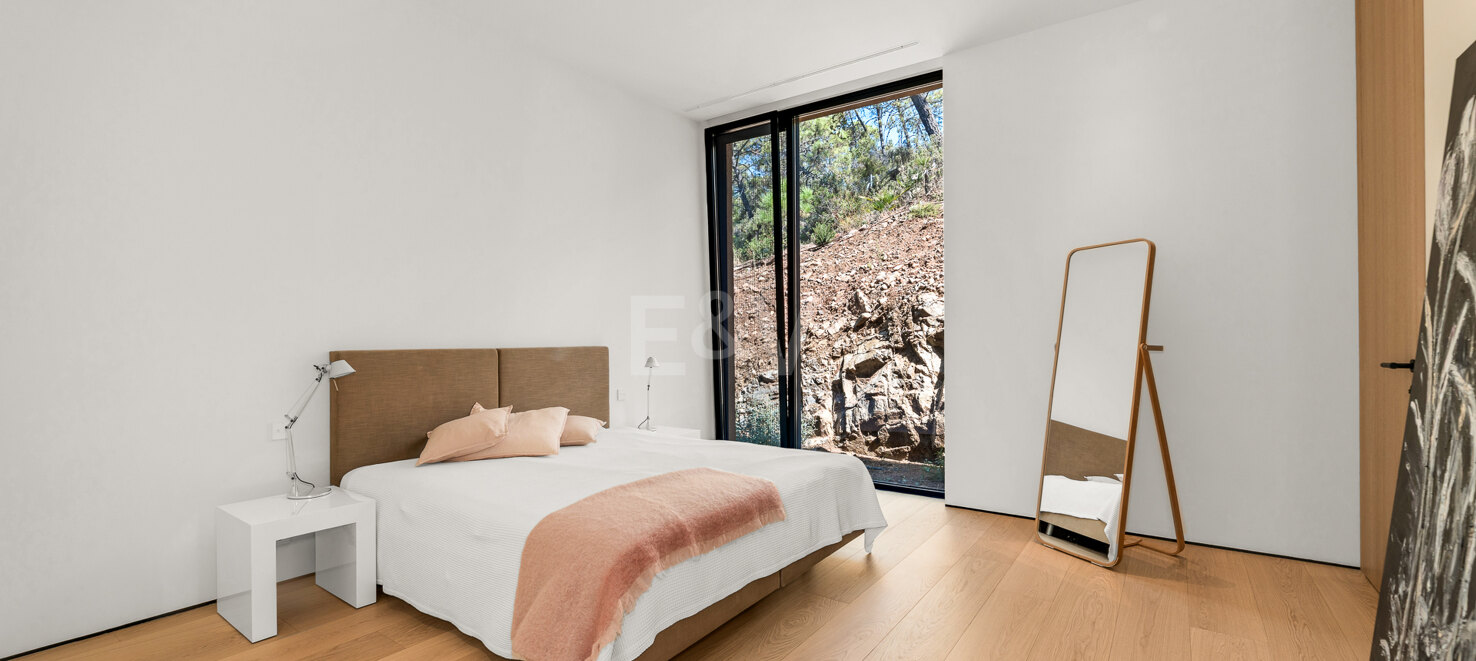 Obra maestra arquitectónica de elegancia contemporánea
