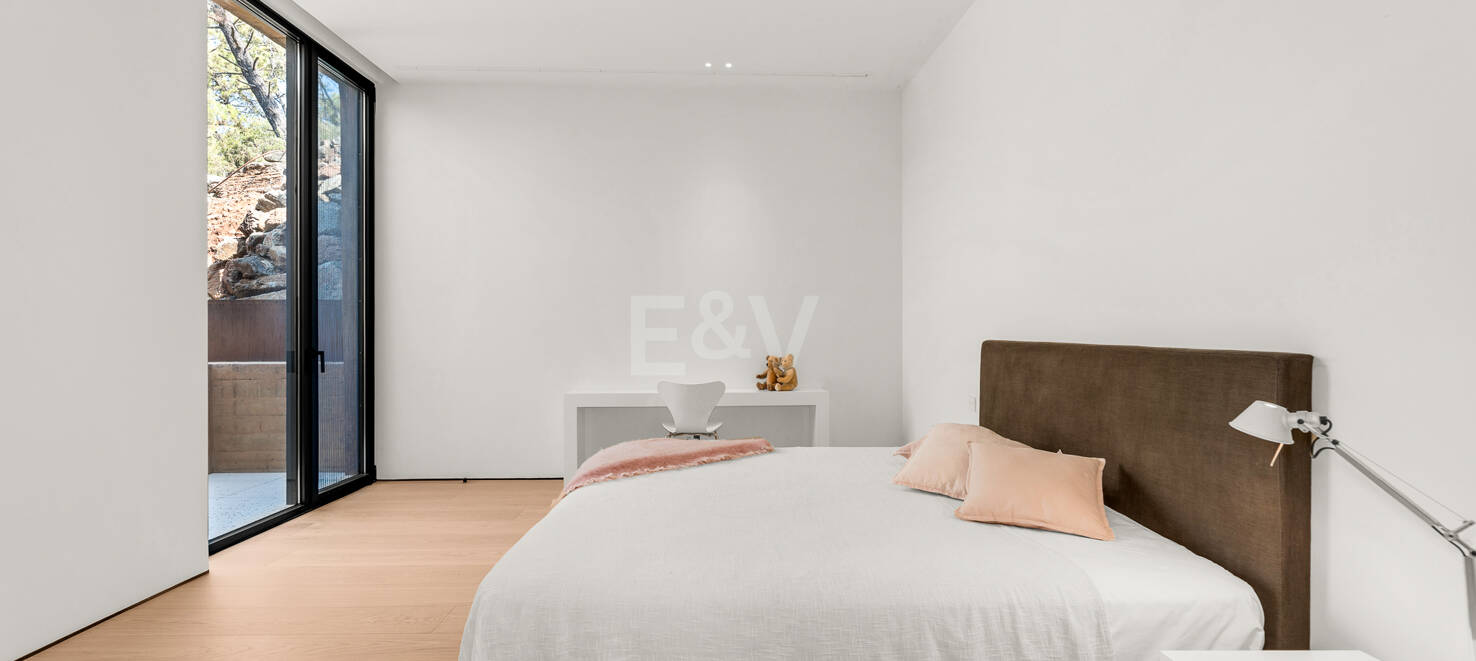 Architectural Masterpiece with Cutting-Edge Technology, Total Privacy and Panoramic Views