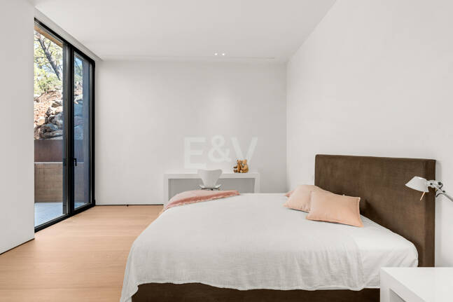 Architektonisches Meisterwerk mit modernster Technik voller Privatsphäre und Panoramablick