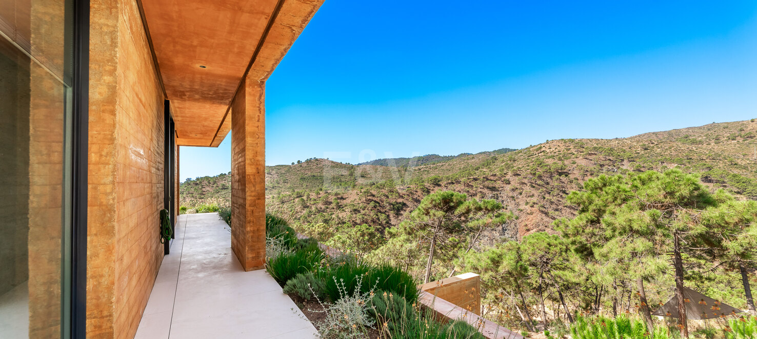 Obra maestra arquitectónica de elegancia contemporánea