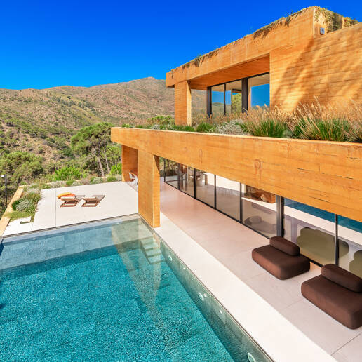 Architectural Masterpiece z Cutting- Edge Technology, Total Privacy i widoki panoramiczne