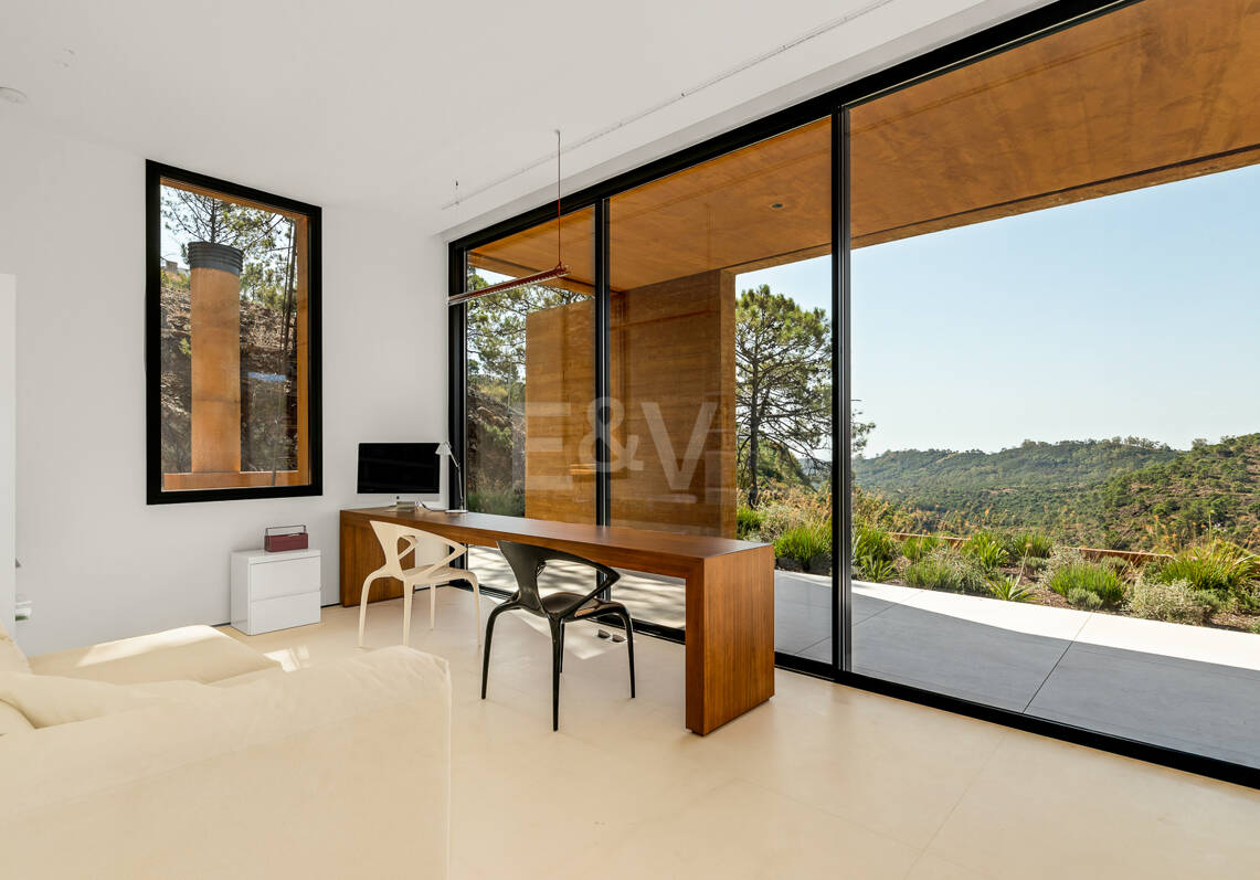 Joya arquitectónica con tecnología avanzada privacidad total y vistas panorámicas
