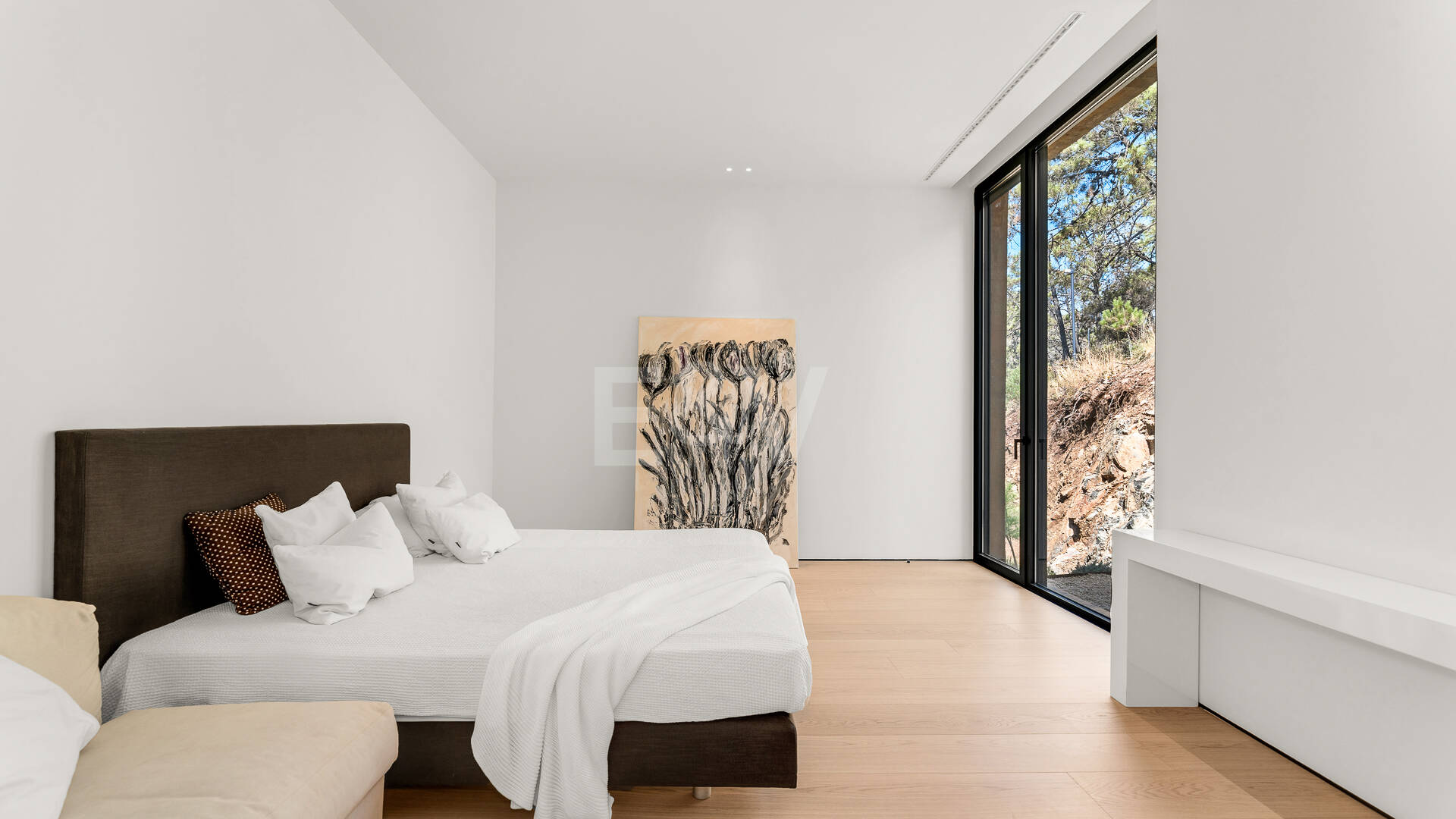 Architektonisches Meisterwerk mit modernster Technik voller Privatsphäre und Panoramablick