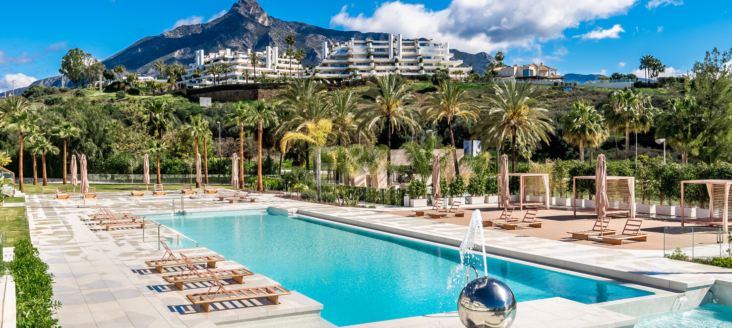 Sophisticated Penthouse with Panoramic Views in Epic by Fendi Casa Marbella
