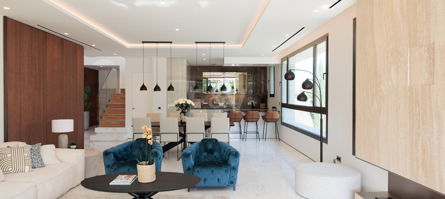 Sophisticated Penthouse with Panoramic Views in Epic by Fendi Casa Marbella