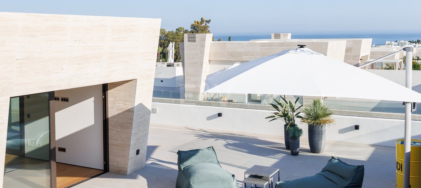 Sophisticated Penthouse with Panoramic Views in Epic by Fendi Casa Marbella