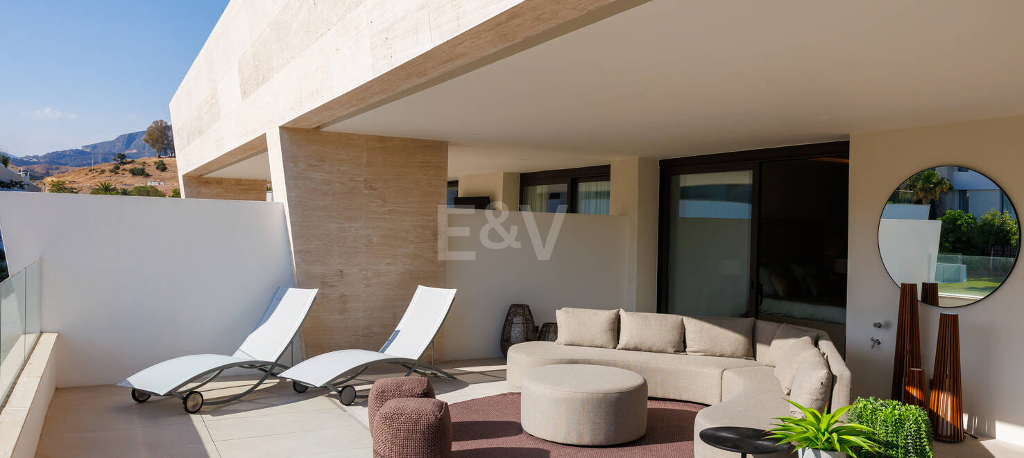 Sofisticado ático con vistas panorámicas en Epic by Fendi Casa Marbella