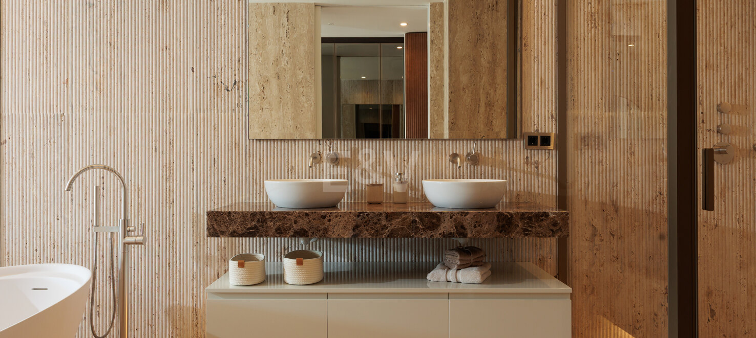 Sophisticated Penthouse with Panoramic Views in Epic by Fendi Casa Marbella