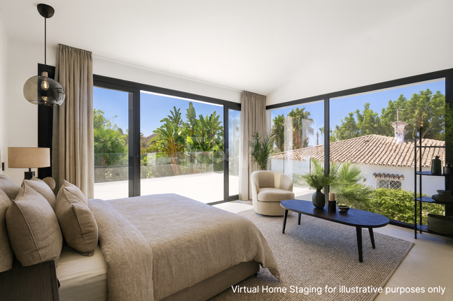 Villa elegante con piscina, jardín tropical y atractivo urbano