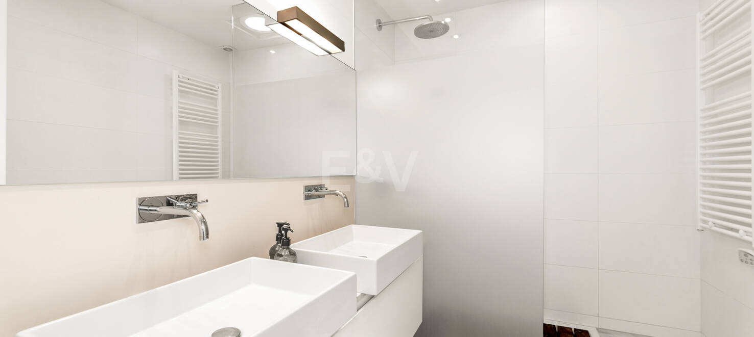 Refined Townhouse for the Perfect Beachside Life