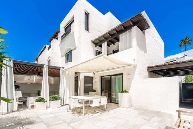 Maison de ville raffinée pour la vie de plage parfaite